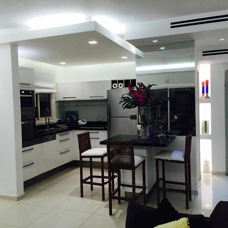 Regency Residence With Pool - Next The Beach Herzliya ภายนอก รูปภาพ