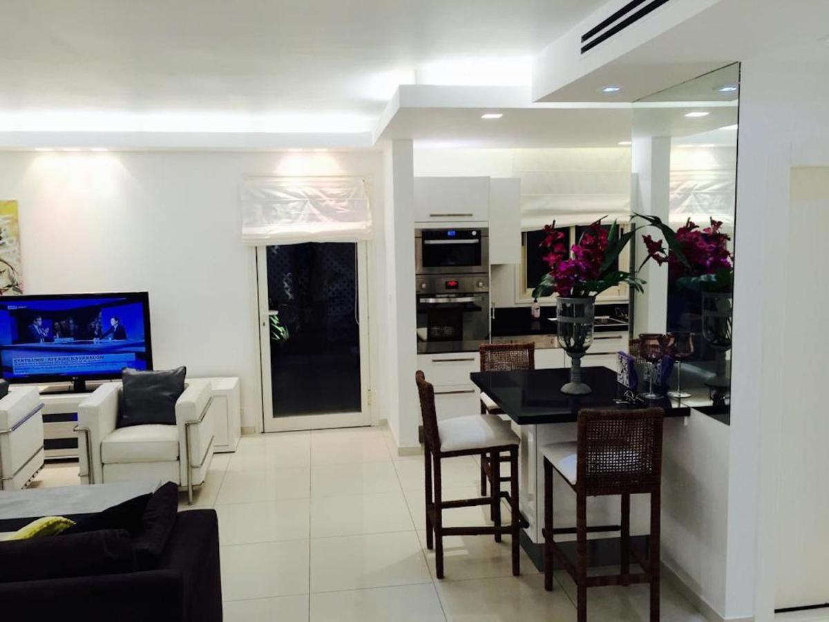 Regency Residence With Pool - Next The Beach Herzliya ภายนอก รูปภาพ